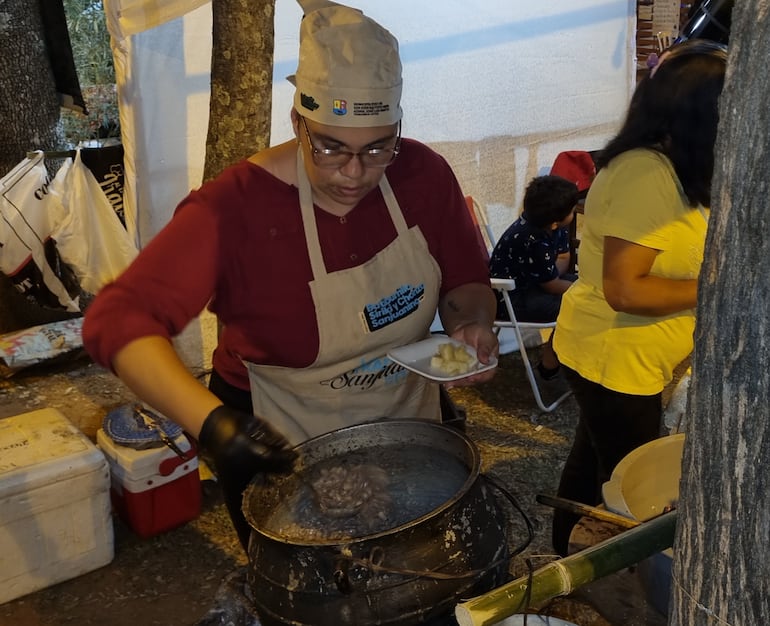 Otra de las delicias culinarias que disfrutaron los turistas fue el batiburrillo.