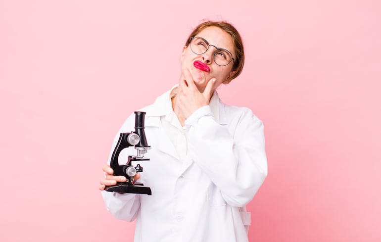 Concepto de pensamiento científico.