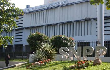 Presunta estafa por parte de miembros de la Comisión Directiva de la Asociación de Funcionarios del Servicio Nacional de Promoción Profesional (SNPP).