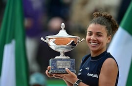 La italiana Jasmine Paolini (29 años y #5 del mundo) se consagró campeona en Roma.