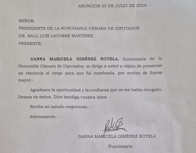Aceptación de renuncia de Danna Giménez Rotela.