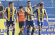 Los futbolistas del Sportivo Luqueño celebran un gol en el partido ante Guaraní por la sexta fecha del torneo Apertura 2026 de la Primera División de Paraguay en el estadio Erico Galeano, en Capiatá, Paraguay.