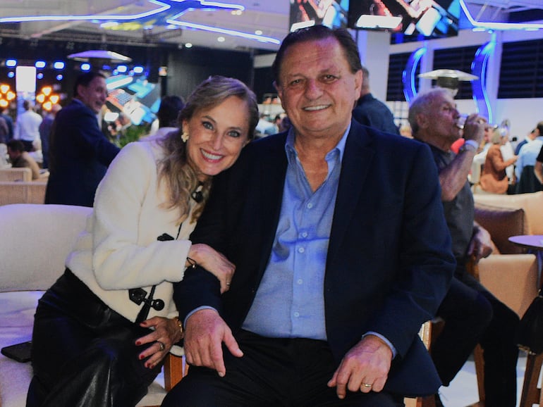 Dana Luzco de Trociuk y Andrés Trociuk.