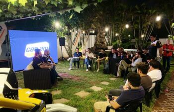 Unos 30 pilotos de la categoría UTV se reunieron la semana pasada en un evento y acordaron solicitar al Touring Club la participación en el Transchaco Rally.