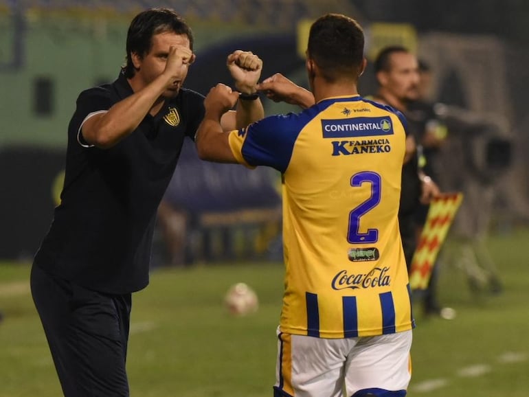 Rodrigo López dirigió al Sportivo Luqueño. durante el torneo Apertura 2020.