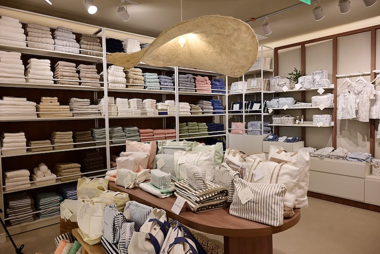 Inauguración de Pilar. Distrito Perseverancia, 1er Piso. FOTOGRAFO SILVIO ROJAS. 20-12-2025