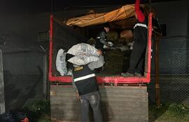 DNIT incauta más de 2.000 bolsas de cebollas y papas en operativos contra el contrabando