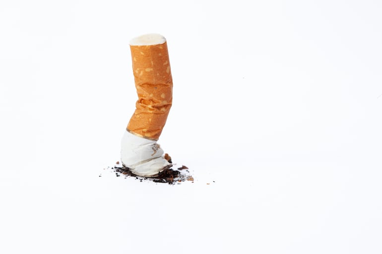 Nueva ley en Reino Unido: quienes nacieron tras 2008 no podrán fumar nunca