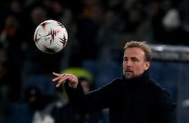 Sebastian Hoeness, el entrenador del Stuttgart (AFP).