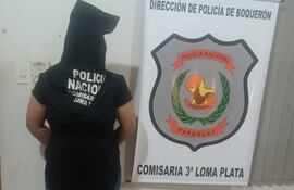 La mujer fue detenida por la Policía Nacional.