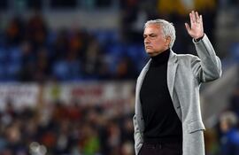 José Mourinho, 60 año, actual entrenador de Roma.