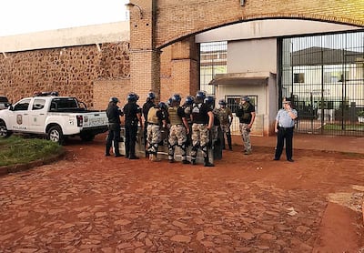 La masiva fuga de presos de la Penitenciaría Regional de Pedro Juan Caballero costó el cargo a varios funcionarios carcelarios.