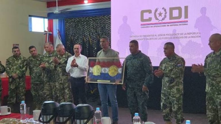 Santiago Peña con autoridades del CODI FTC.