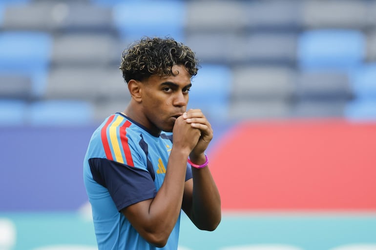 Lamine Yamal de España participa en un entrenamiento, previo al próximo partido del Mundial de la FIFA 2026 contra Austria, este miércoles en Los Ángeles (Estados Unidos).