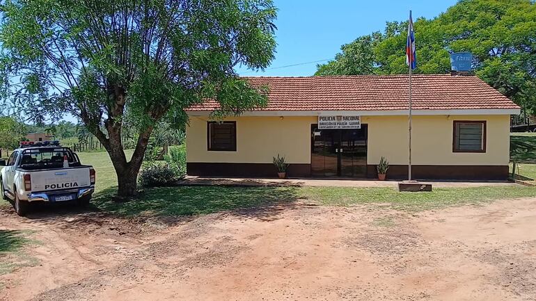 Comisaría N° 30 - Santa Cecilia.