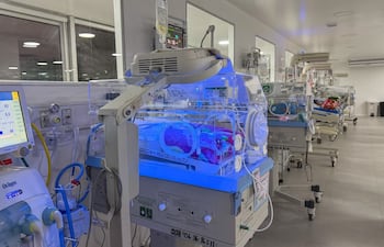 UTI neonatal del Hospital Nacional de Itauguá.