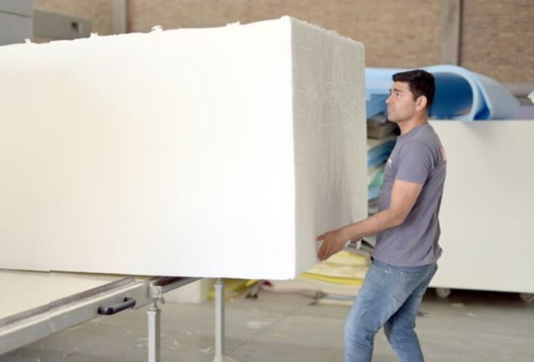 Inmapol tiene la capacidad de producir 25 bloques de espuma, por día.