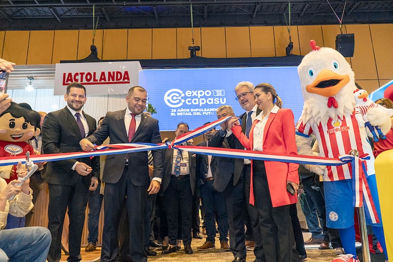 Apertura de la Expo Capasu en 2025, con la presencia de autoridades nacionales y sectoriales.