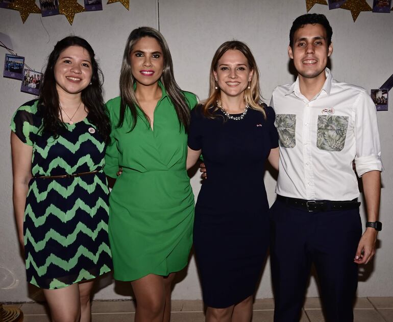 Alice Franco, Liz Montiel, Gabriela Vuille y Evelio Alegre.