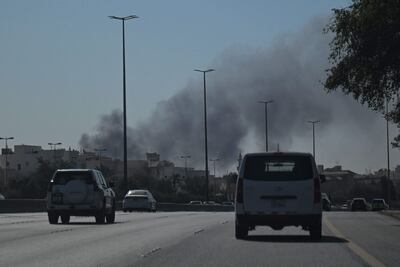 Humo sobre la Ciudad de Kuwait, en la zona en la que se encuentra la embajada de los Estados Unidos.