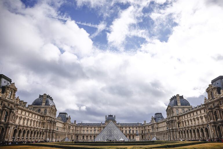 Museo del Louvre.