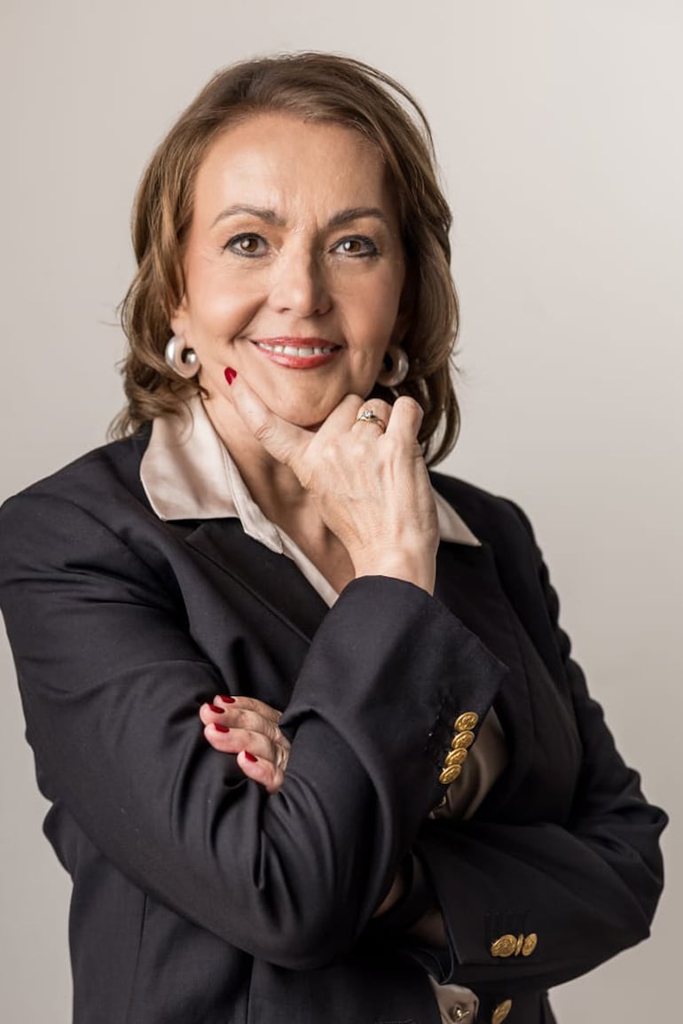 Gloria Ortega, directora de Banco Familiar.