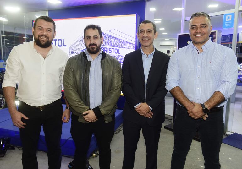 Emilio López, Ramiro Báez, Pablo Báez y Christian Quiñonez.