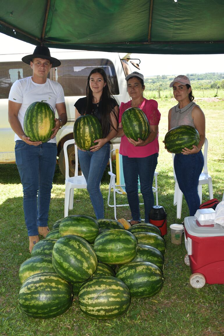 Festejan exitosa cosecha de sandías de Timbo’i en San Pedro del Paraná
