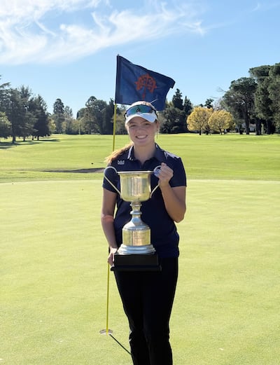 La golfista paraguaya Victoria Livieres, cuando se consagro campeona del Gran Premio Tortugas.