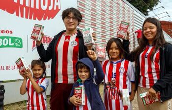 Familias enteras disfrutaron de la activación de Trébol.