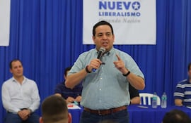 Ricardo Estigarribia, en acto del nuevo liberalismo en Villarrica. 21 de junio. Gent