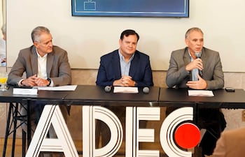 Yan Speranza, Jorge Figueredo Coronel y Rodrigo Rivarola.