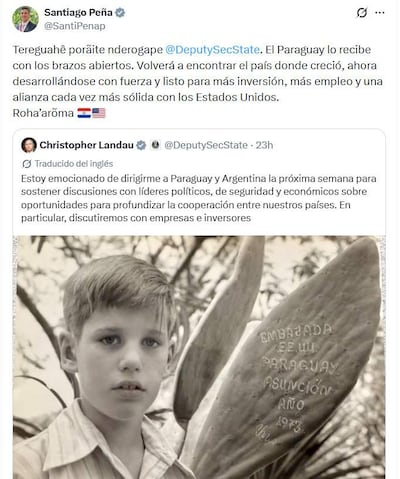 Niño de 10 años con camisa clara y expresión seria, junto a planta etiquetada 'EMBAJADA DE EE.UU. PARAGUAY ASUNCIÓN AÑO 1973'.