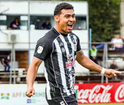 Juan Ezequiel "Juanchi" Mereles Esquivel (22), joven figura goleadora del Deportivo Santaní.