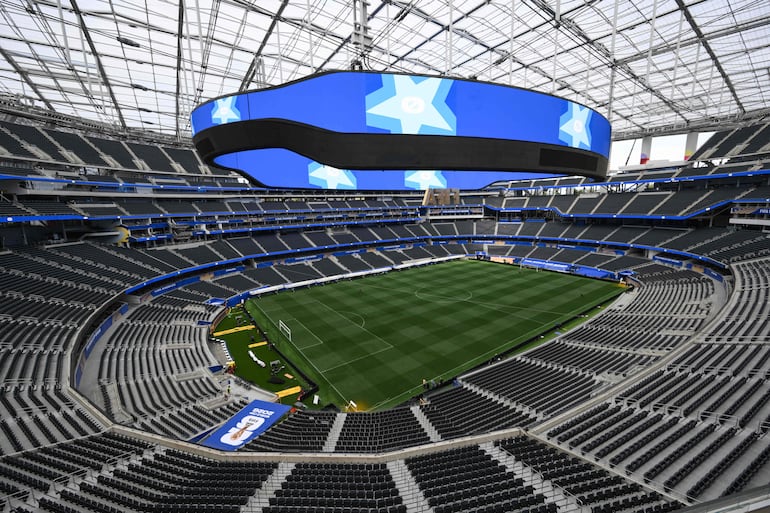 El imponente SoFi Stadium albergará el viernes el partido entre Estados Unidos y Paraguay.