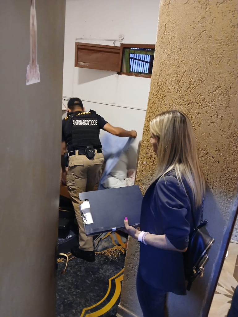 Operativo Nexus 2: allanan una celda en el Cereso e incautan un celular