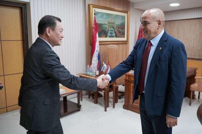 El presidente del Congreso, Basilio "Bachi" Núñez se reunió ayer con el embajador de Taiwán en nuestro país.