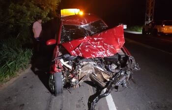 Conductor choca violentamente contra columna en ruta entre Areguá e Ypacaraí.