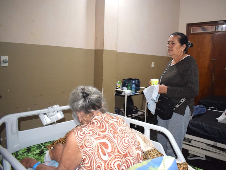 Los pacientes internados deben comprar sus medicamentos, debido a que la farmacia del Hospital de Carapeguá se encuentra desabastecida.