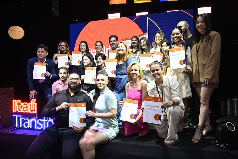 Este año, se registró la inscripción de 500 participantes, de los que 100 proyectos fueron seleccionados para la competencia.