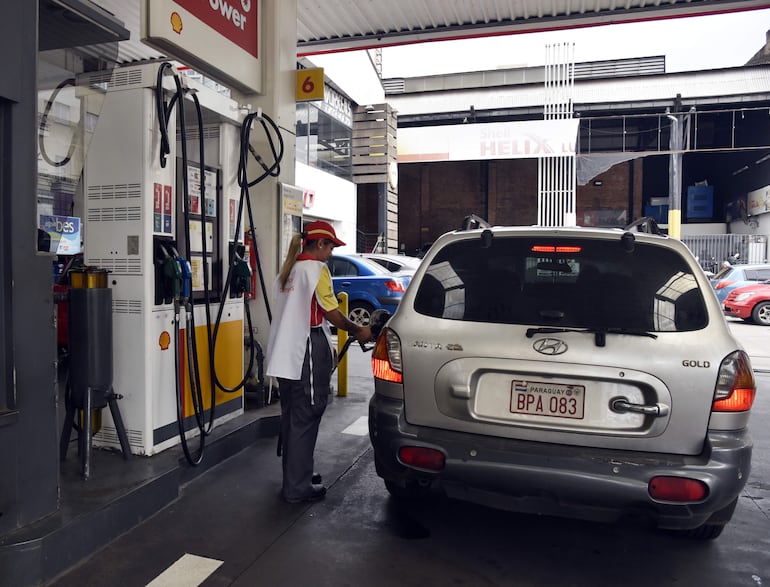 Emblemas privados reajustaron sus precios desde hoy. 