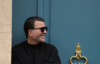 Javier Saiach se dice profundamente emocionado de haber llegado, como un ave migratoria, a fronteras lejanas con el vuelo que le permitió la creatividad desplegada a través de la moda.