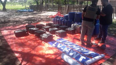 Droga incautada hoy en la estancia “10 de Diciembre”, en Teniente Esteban Martínez, departamento de Presidente Hayes, en el Chaco paraguayo.