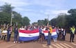 Este viernes, los padres, docentes y estudiantes completaron el tercer día de movilización con una marcha sobre la ruta PY11