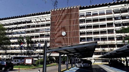 El Instituto de Previsión Social (IPS) contaba con 15 hospitales paralizados antes de las obras financiadas por el fideicomiso.