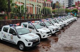 Entregaron 17 patrulleras para comisarías del séptimo departamento.