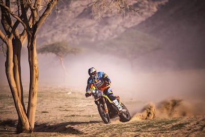 Superlativo rendimiento hasta aquí del joven piloto español Édgar Canet, que completó la segunda jornada y se mantiene como líder provisional de la clasificación general en motos.