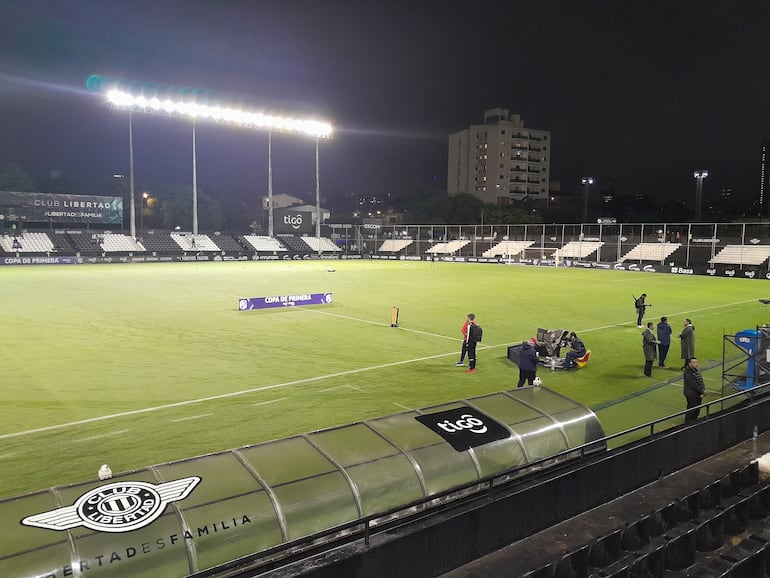 Así luce el estadio La Huerta a poco de LIbertad vs. Cerro Porteño por el torneo Apertura 2024 del fútbol paraguayo.