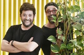 Pablo Rago y Luciano Castro prometen muchas risas a quienes vayan a ver "El Divorcio" los próximos 11 y 12 de noviembre en el Teatro José Asunción Flores. (Pedro González)
