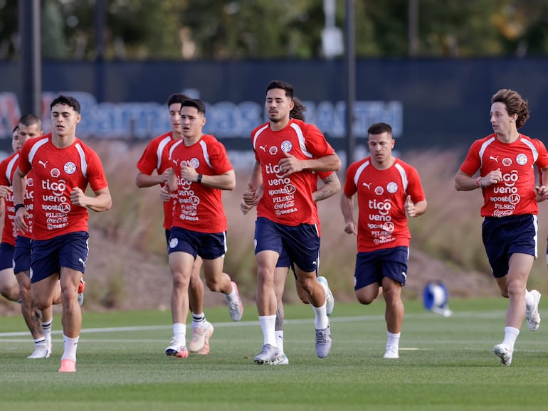 La selección paraguaya tuvo otro día de trabajos posvictoria ante Colombia.